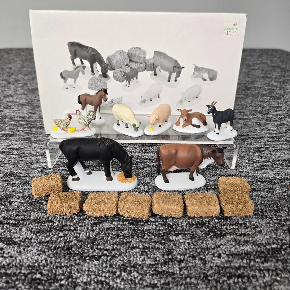 Dept 56 Farm Animals Heritage Village Set of 8 Figures 8 Hay Bales 56588 Boxed